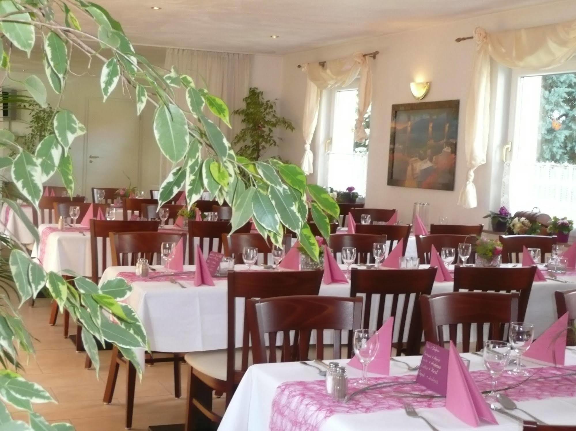 Landgasthaus Bonn Baunatal Buitenkant foto