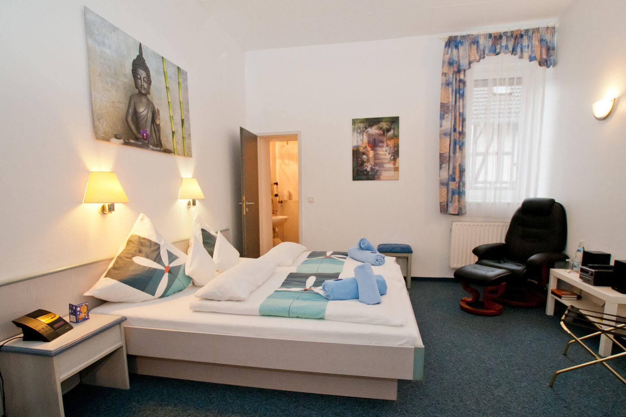 Landgasthaus Bonn Baunatal Buitenkant foto